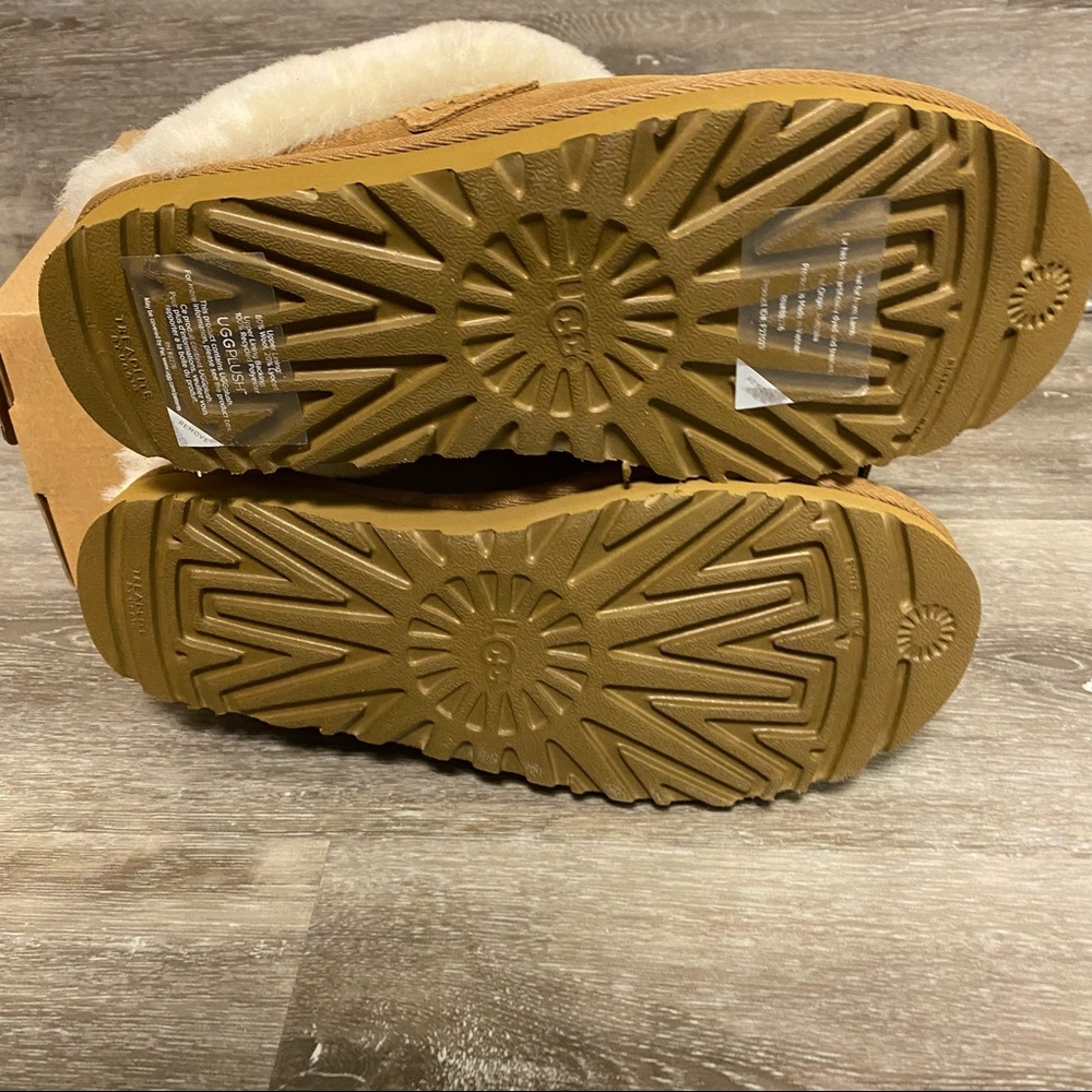 UGG |  Cluggette Fur Lined Slippers In Chestnut NEW In Box - Picture 7 of 11